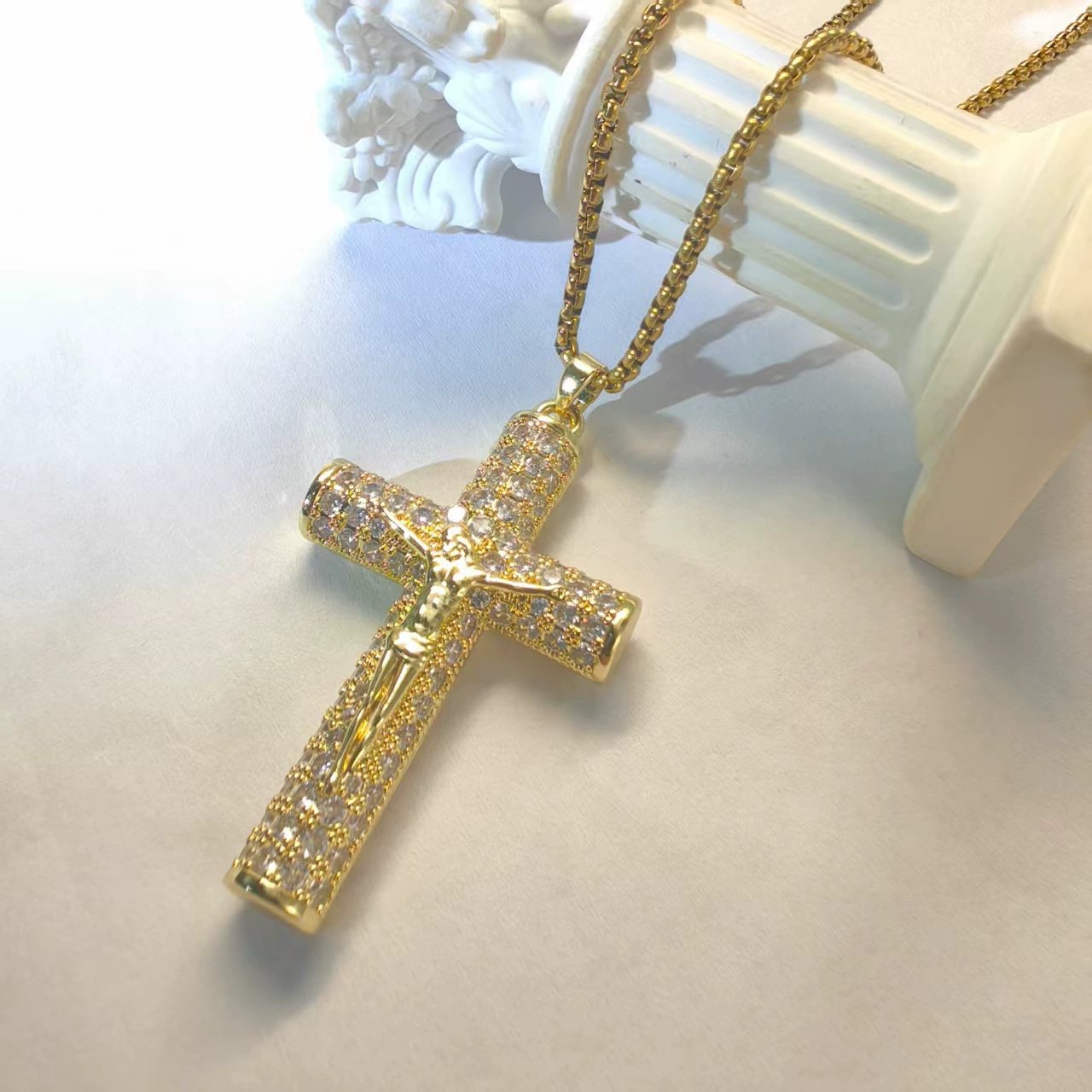 ✝️✨ 50% RABATT! Jesus-Kruzifix-Anhänger-Halskette – Zeitloser Glaube, elegantes Design & perfektes Geschenk 🎁