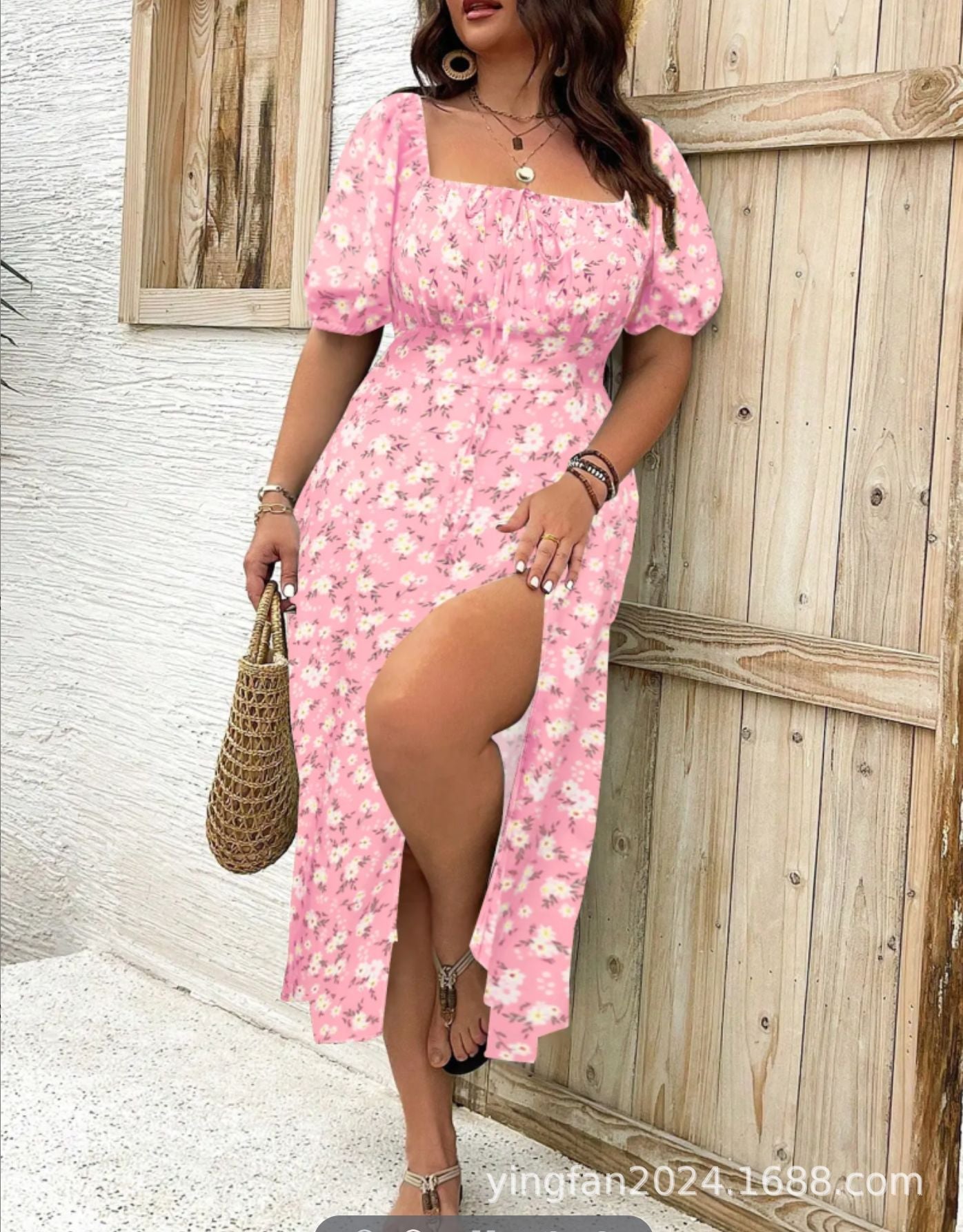 👗🌼 Sommerliches Kurzärmliges Kleid mit Blumenmuster & Schlitz – 50% RABATT! Leicht, feminin & perfekt für warme Tage 🌞