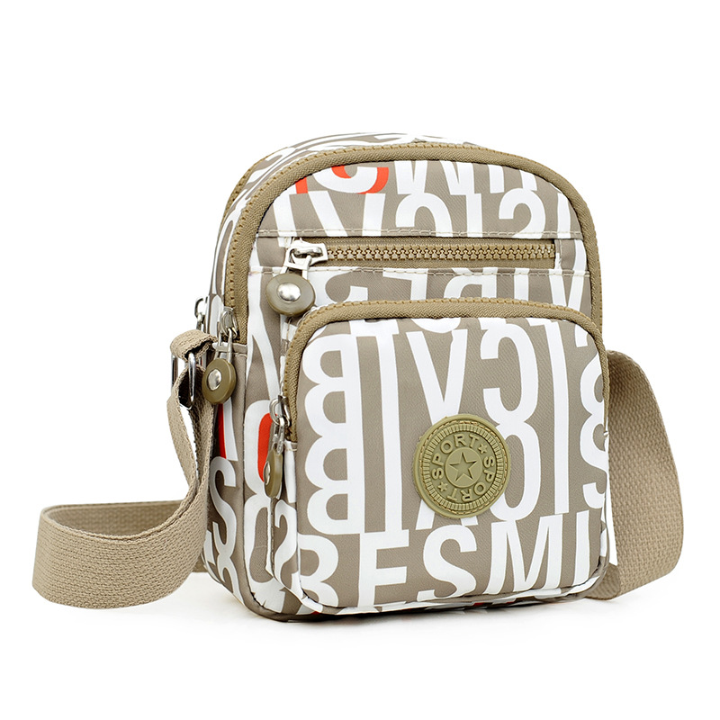 🎁 Warm Verkauf 50% Rabatt ✨ Leichter Sack à la mode mit Design Multi-Taschen 👜