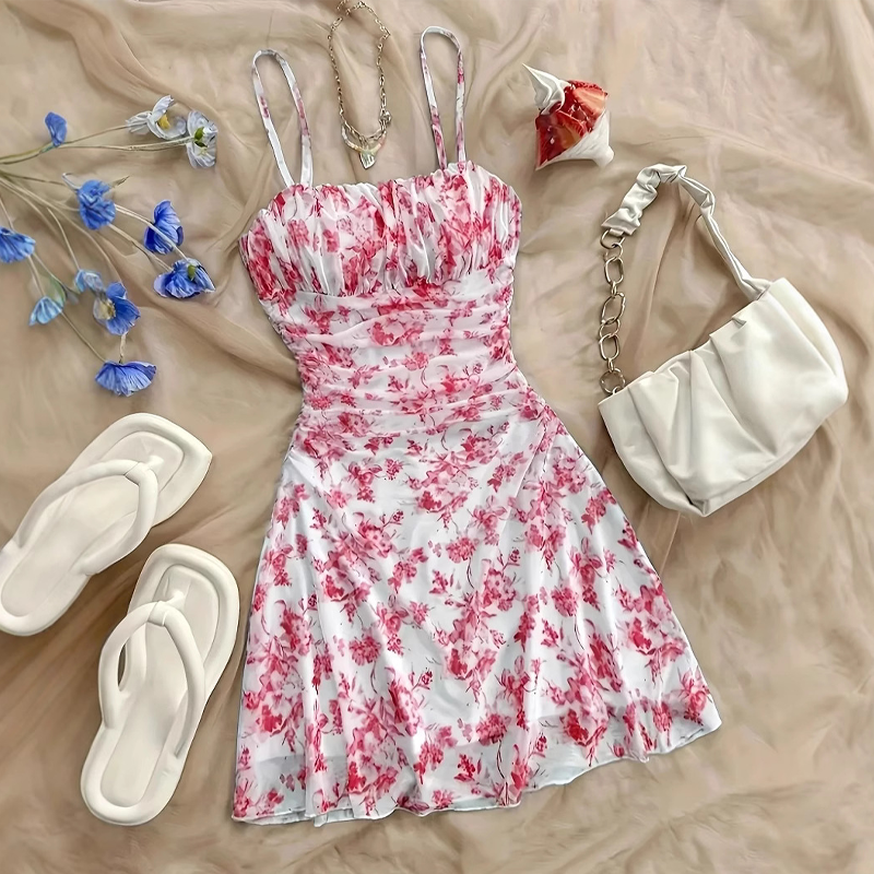👗☀️ 50% RABATT! Leichtes Strandkleid für Damen – Elegant mit Rückenausschnitt & Spaghettiträgern, perfekt für den Urlaub & heiße Tage 🌊✨