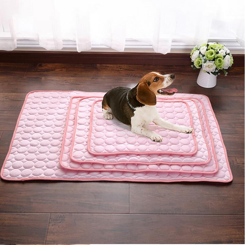 🐾❄️ 50% RABATT! Premium Kühlmatte für Hunde & Katzen – „Ice Silk“, atmungsaktiv, waschbar & in Farbverläufen – Perfekt für Sommer, Auto & Zuhause ✨