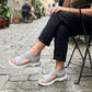 👡🌺 50% RABATT! Bequeme atmungsaktive flache Sandalen mit offener Zehe für Damen im Sommer – Leicht, luftig & perfekt für warme Tage ☀️