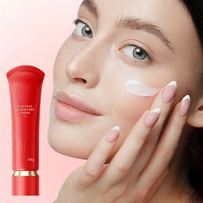 Feuchtigkeitsspendende, aufhellende, tonisierende Concealer-Creme