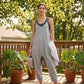 👗✨ 50% RABATT! Minimalistischer Overall mit Taschen und V-Ausschnitt – Schlicht, elegant & perfekt für Alltag, Büro & Freizeit 🌿