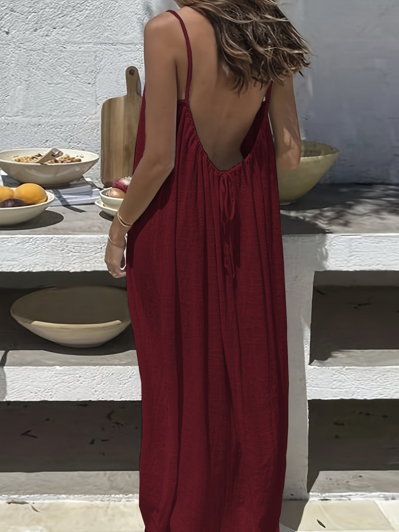 👗 50% RABATT! 💃 Einfarbiges Rückenfreies Cami-Kleid für Damen – Leicht, Luftiger Schnitt & Perfekt Für Den Sommer ☀️