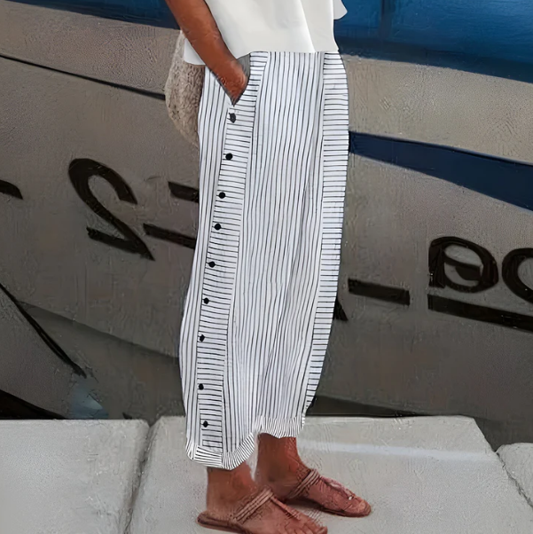 👖🎉 SOLANGE DER VORRAT REICHT: 50% RABATT! Bequeme blau gestreifte Hose mit Seitentaschen – Leicht, lässig & perfekt für Alltag & Freizeit ✨