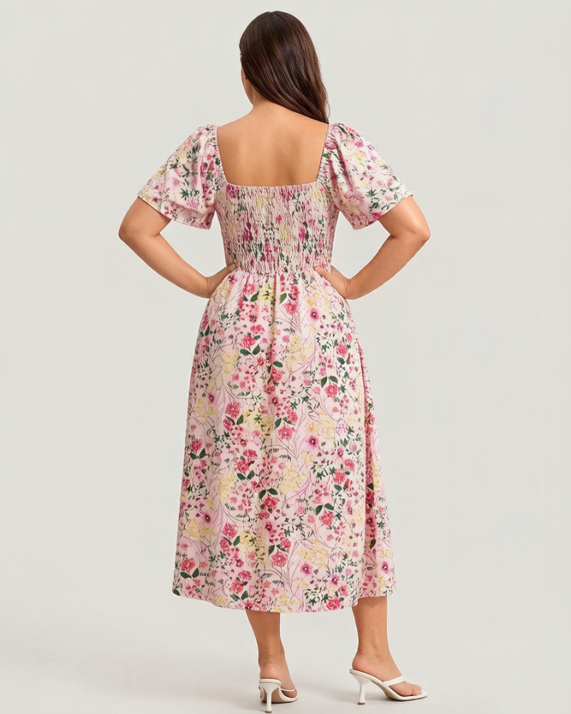 👗⏰ SOMMER HEISSER VERKAUF: 50% RABATT! Geblümtes Smock-Kleid mit eckigem Ausschnitt und Taschen – Bequem, verspielt & perfekt für warme Tage 🌸✨