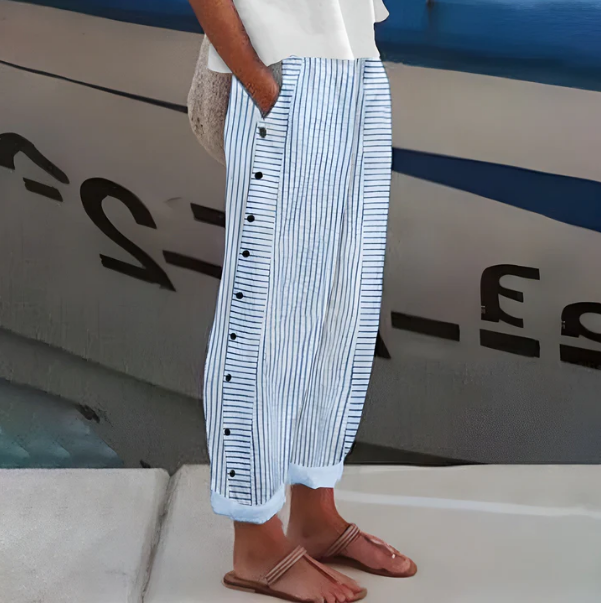 👖🎉 SOLANGE DER VORRAT REICHT: 50% RABATT! Bequeme blau gestreifte Hose mit Seitentaschen – Leicht, lässig & perfekt für Alltag & Freizeit ✨