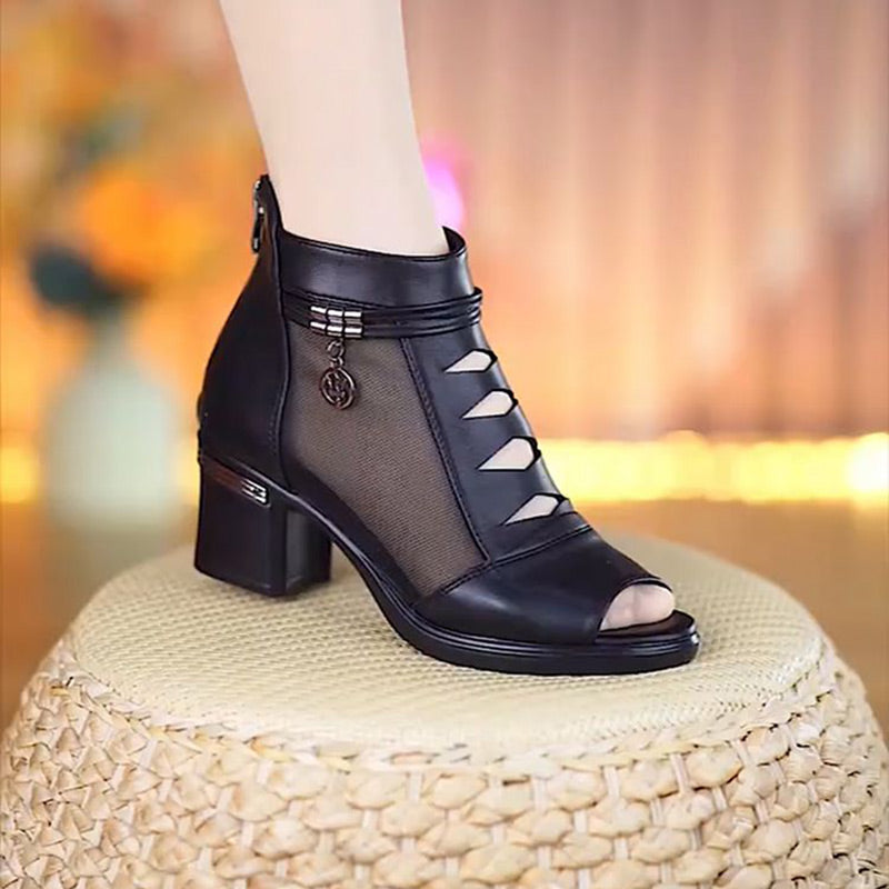 👢🥰 50% RABATT! Weiches Leder Damen Stiefeletten mit Netzstoff-Einsatz – Sandalen-Design mit praktischem mittlerem Absatz – Perfekt für jeden Tag, Frühling & Herbst ✨