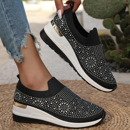 👟🔥 50% RABATT! Lässige Slip-on-Sneakers aus Mesh-Gewebe mit Strasssteinen – Atmungsaktiv, glamourös, perfekt für warme Tage 💎💨
