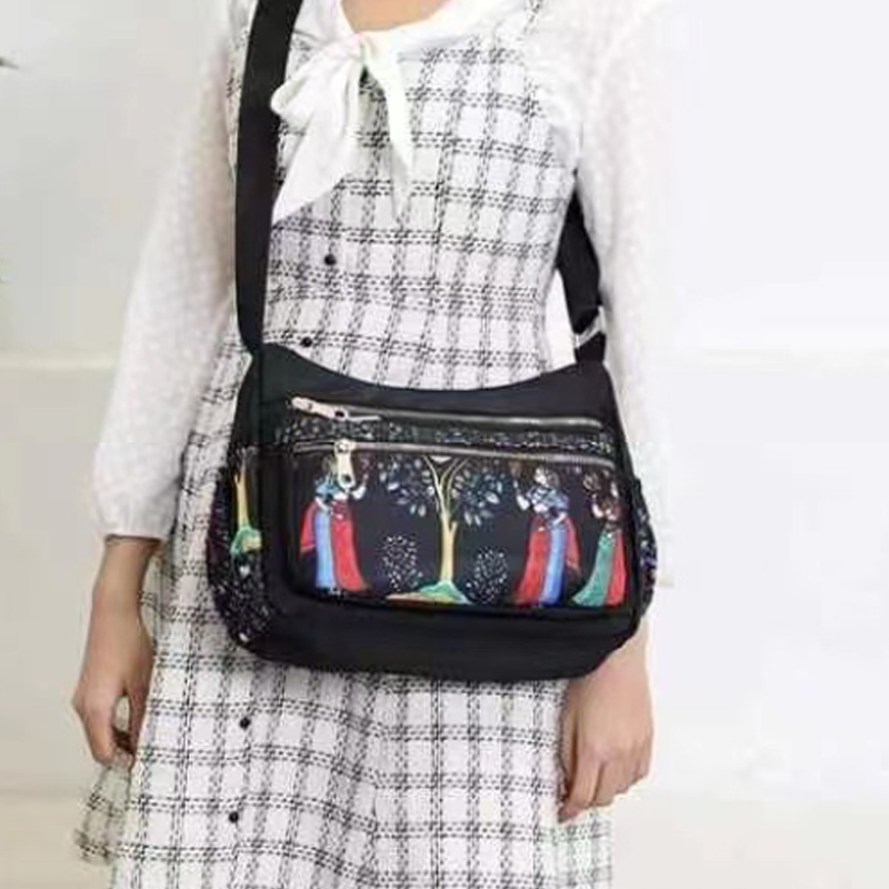 🎒✨ 50% RABATT! Modische, bedruckte Umhängetasche mit großem Fassungsvermögen – Vielseitig, praktisch & stylisch für Alltag & Reise ✨