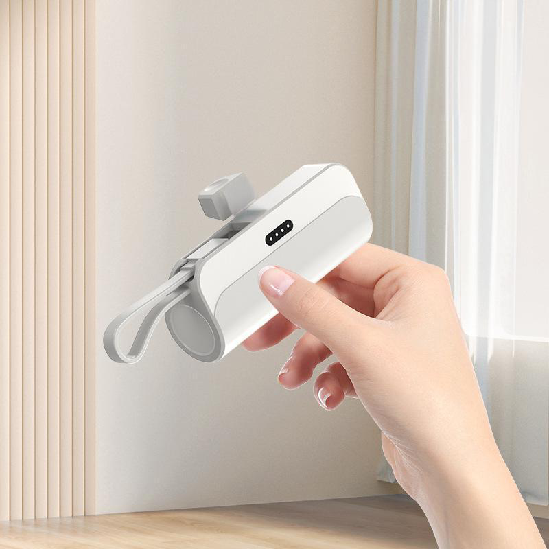 🔋 Tragbare Powerbank mit hoher Kapazität & integrierten Kabeln – All-in-One-Ladezentrale für unterwegs