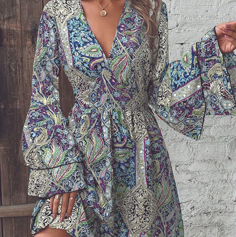 👗 50% RABATT! 🌸 Damen elegantes Kleid mit Paisley-Muster, V-Ausschnitt & ausgestellten Ärmeln – Fließend, verspielt & perfekt für Sommer, Urlaub oder besondere Anlässe ✨