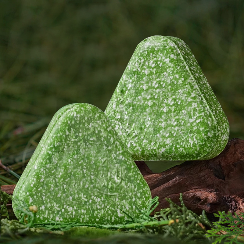 🌿 Natürliches festes Shampoo zur Stärkung der Haare – Sanfte Reinigung & kräftigende Pflege ohne Plastikmüll – Mit natürlichen Ölen & Vitaminen – Für schwaches, brüchiges Haar – Ideal für tägliche Anwendung & nachhaltige Haarpflege 🧴✨