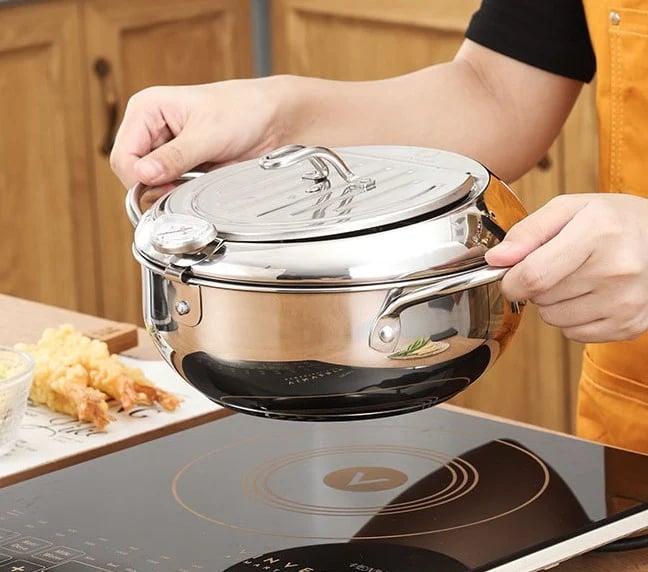 🍳🔥 Edelstahl-Bratpfanne mit Deckel – hitzebeständig & induktionsgeeignet 🔥🍳 Backofenfest, ergonomischer Griff, gleichmäßige Wärmeverteilung – für perfekte Bratergebnisse täglich. Jetzt sparen!