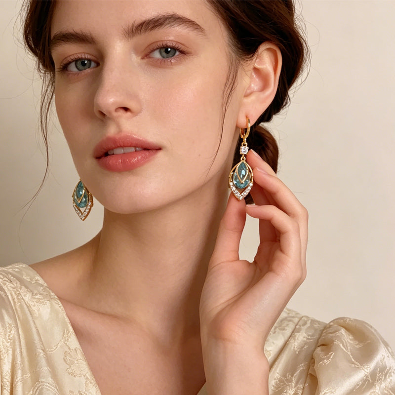 💎💧 Himmelblaue Tropfen-Creolen mit Drop-Effekt – elegante Hänger für Damen – Leichte, funkelnde Ohrringe für den täglichen Chic oder besondere Anlässe ✨