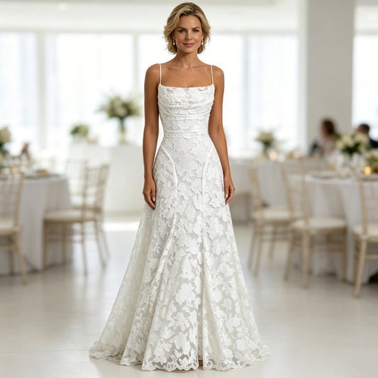 👗🌸 Figurbetontes Spitzenkleid mit Blumenmuster und ausgestelltem Saum – 50% RABATT! Romantisch, feminin & perfekt für festliche Anlässe, Hochzeiten oder Date