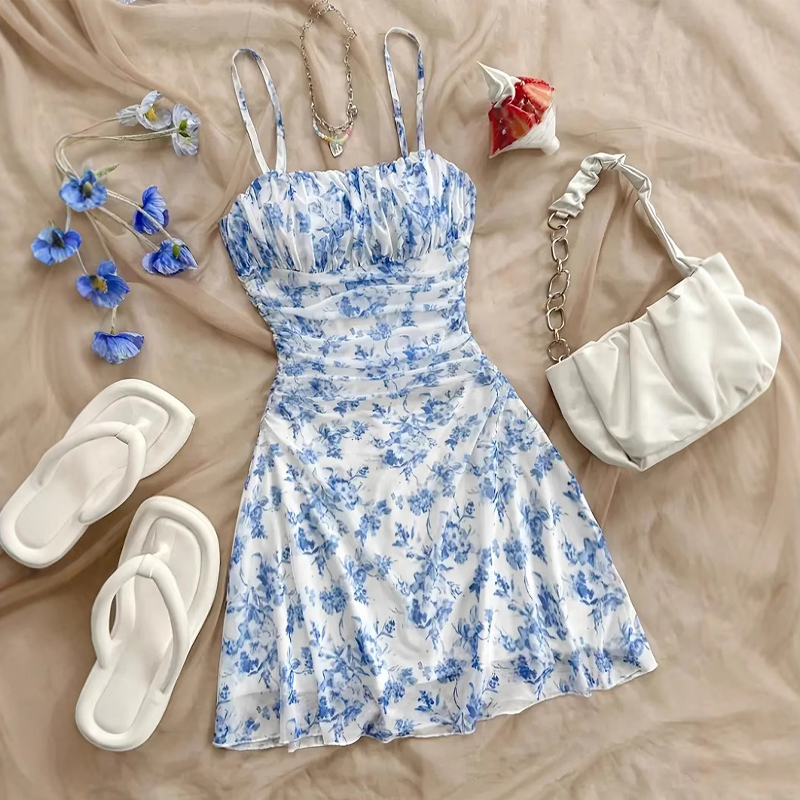 👗☀️ 50% RABATT! Leichtes Strandkleid für Damen – Elegant mit Rückenausschnitt & Spaghettiträgern, perfekt für den Urlaub & heiße Tage 🌊✨