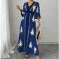 👗⏰ NUR NOCH HEUTE: 50% RABATT! Elegantes Damen Maxikleid mit V-Ausschnitt & Retro-Print – Fließender Stoff, Glockenärmel & kontrastierende schwarze Besätze – Perfekt für Urlaub, Picknick & Abendausflüge ✨