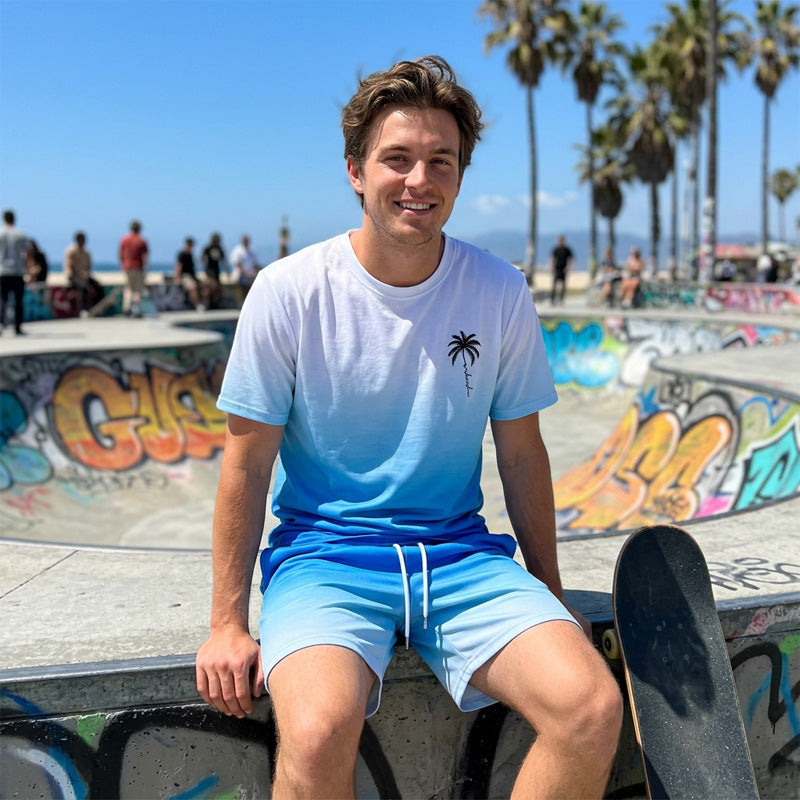 👕🌴 50% RABATT – NUR FÜR KURZE ZEIT! 2-teiliges Sommer-Set für Herren – Kurzarm-Shirt & Shorts mit Palmen-Print & Farbverlauf, atmungsaktiv, bequem & perfekt für Strand, Urlaub & Alltag 🌅✨