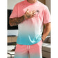 👕🌴 50% RABATT – NUR FÜR KURZE ZEIT! 2-teiliges Sommer-Set für Herren – Kurzarm-Shirt & Shorts mit Palmen-Print & Farbverlauf, atmungsaktiv, bequem & perfekt für Strand, Urlaub & Alltag 🌅✨