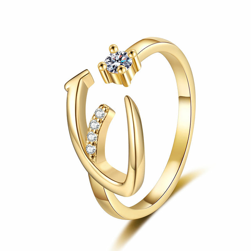 💍⏰ 50% RABATT – NUR FÜR KURZE ZEIT! Damen Ring mit Buchstaben – Funkelnde Zirkonia-Verzierung, verstellbare Größe & elegantes Design ✨